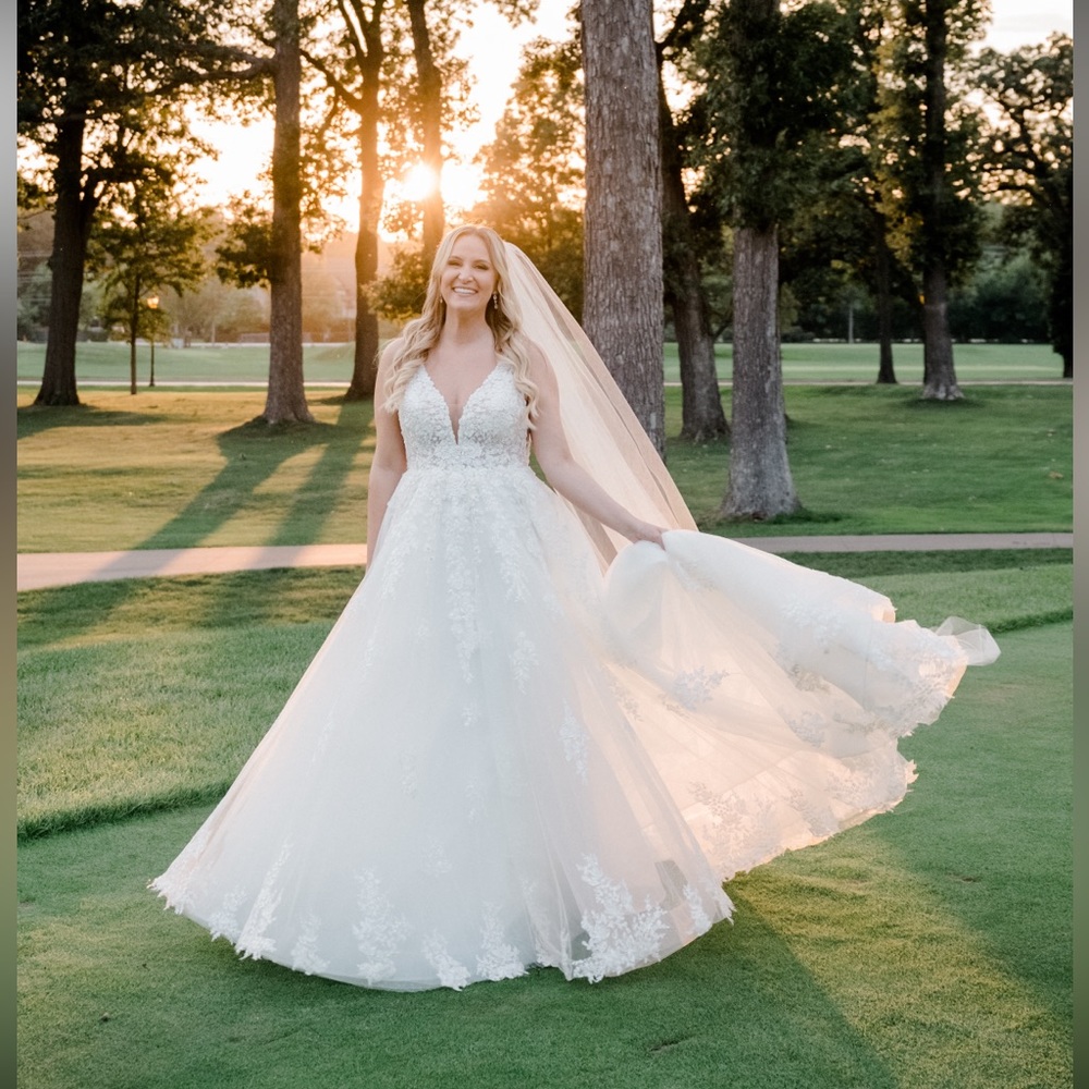 Martina Liana A-Line Wedding Dress - Style 1000
